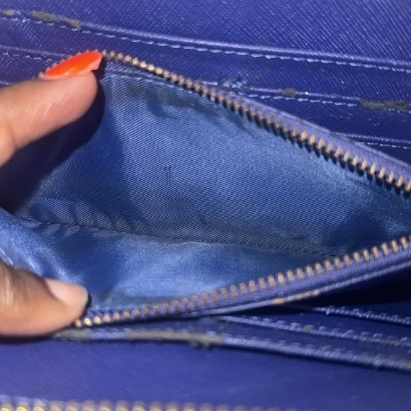 100% Authen Saffiano Tory Burch Robinson Zip Around Wallet, Cobalt!!! GUC - Picture 16 of 17